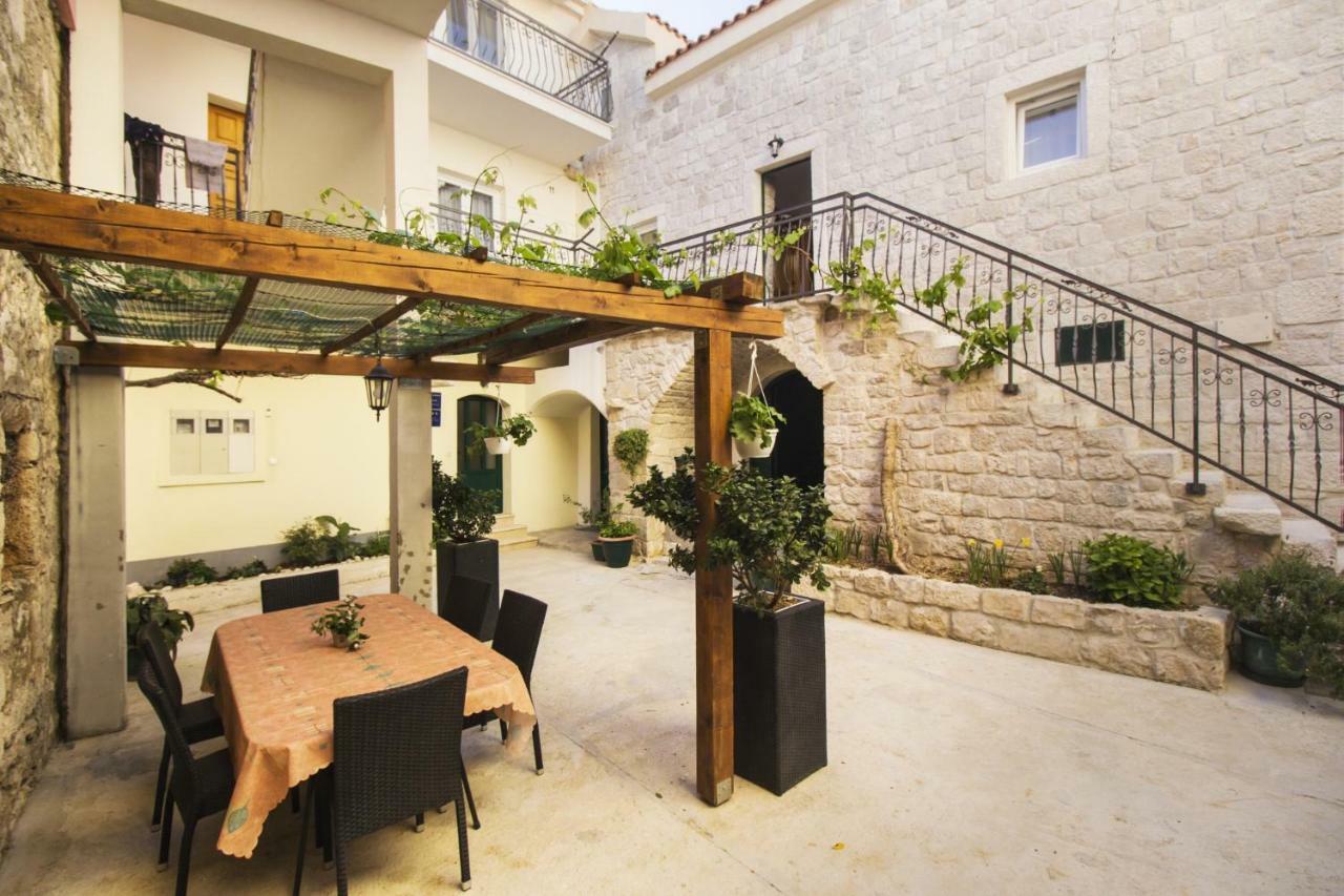 Apartments Dvor - Ap1, Ap2, Ap3 바스카보다 외부 사진