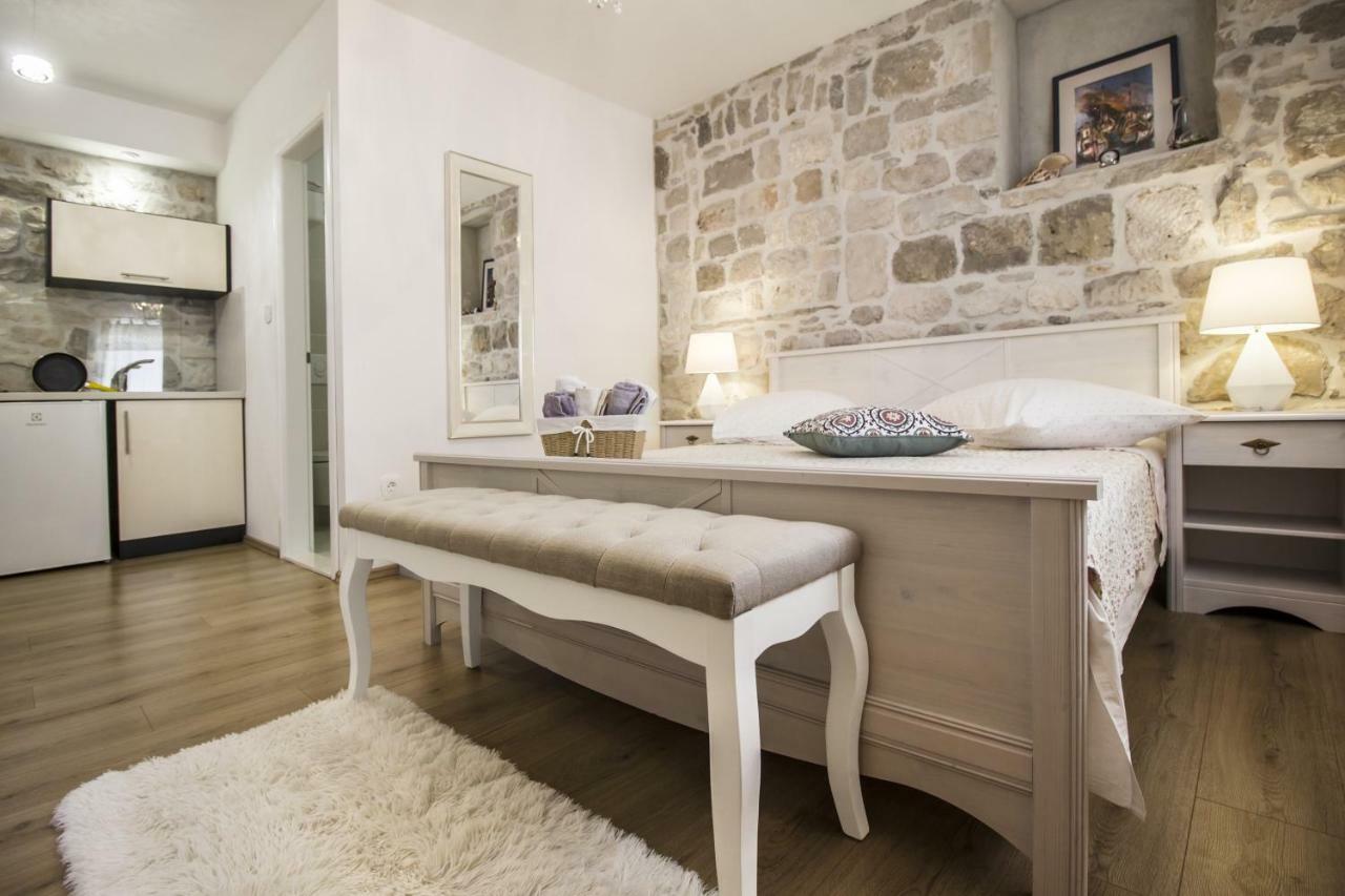 Apartments Dvor - Ap1, Ap2, Ap3 바스카보다 외부 사진