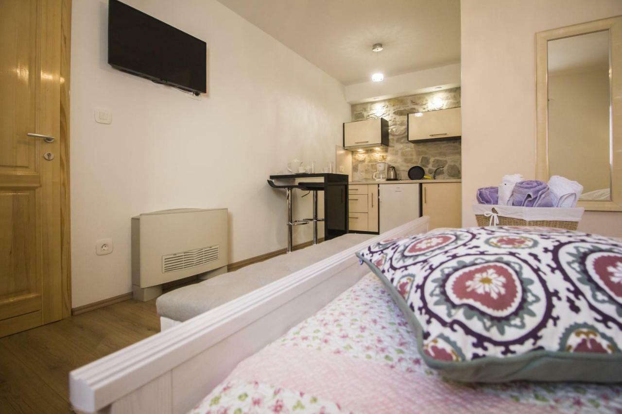 Apartments Dvor - Ap1, Ap2, Ap3 바스카보다 외부 사진
