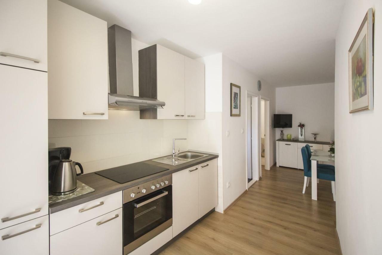 Apartments Dvor - Ap1, Ap2, Ap3 바스카보다 외부 사진