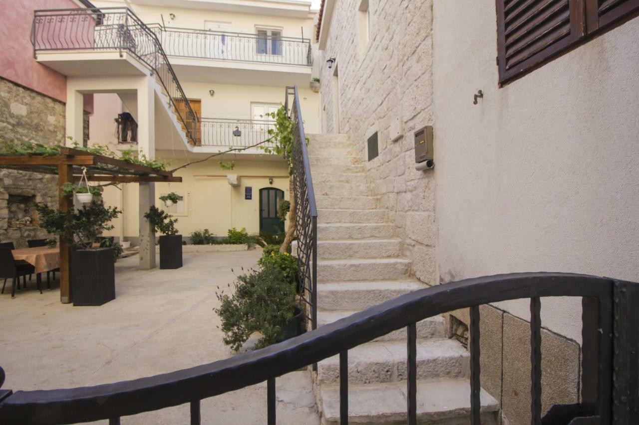 Apartments Dvor - Ap1, Ap2, Ap3 바스카보다 외부 사진