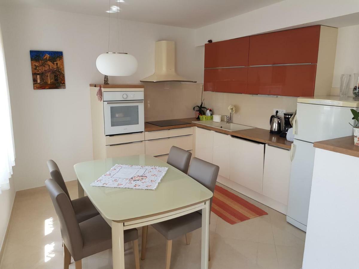 Apartments Dvor - Ap1, Ap2, Ap3 바스카보다 외부 사진